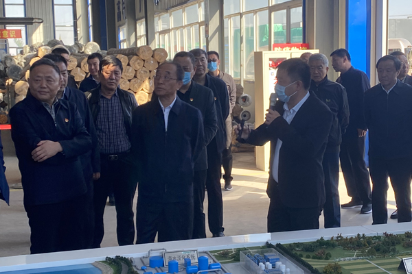 一诺环境总经理腾胜平讲解市政供水及水处理综合利用沙盘 一诺环境总经理腾胜平讲解市政供水及水处理综合利用沙盘